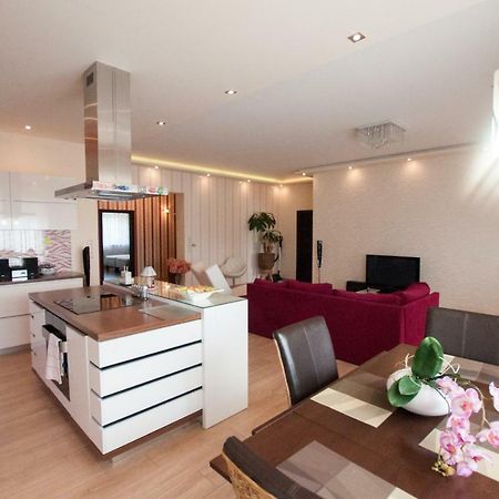 Prestige Apartment Komárno Dış mekan fotoğraf