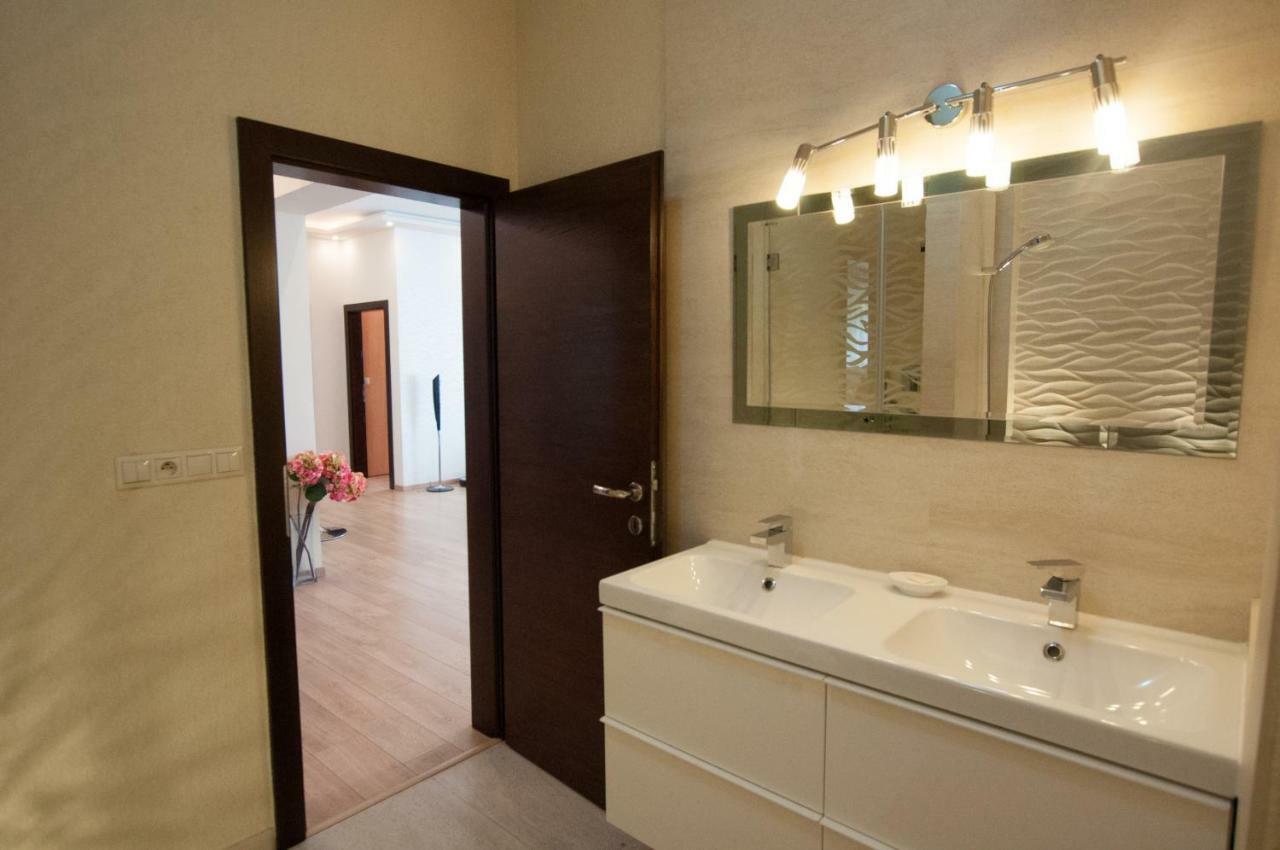 Prestige Apartment Komárno Dış mekan fotoğraf