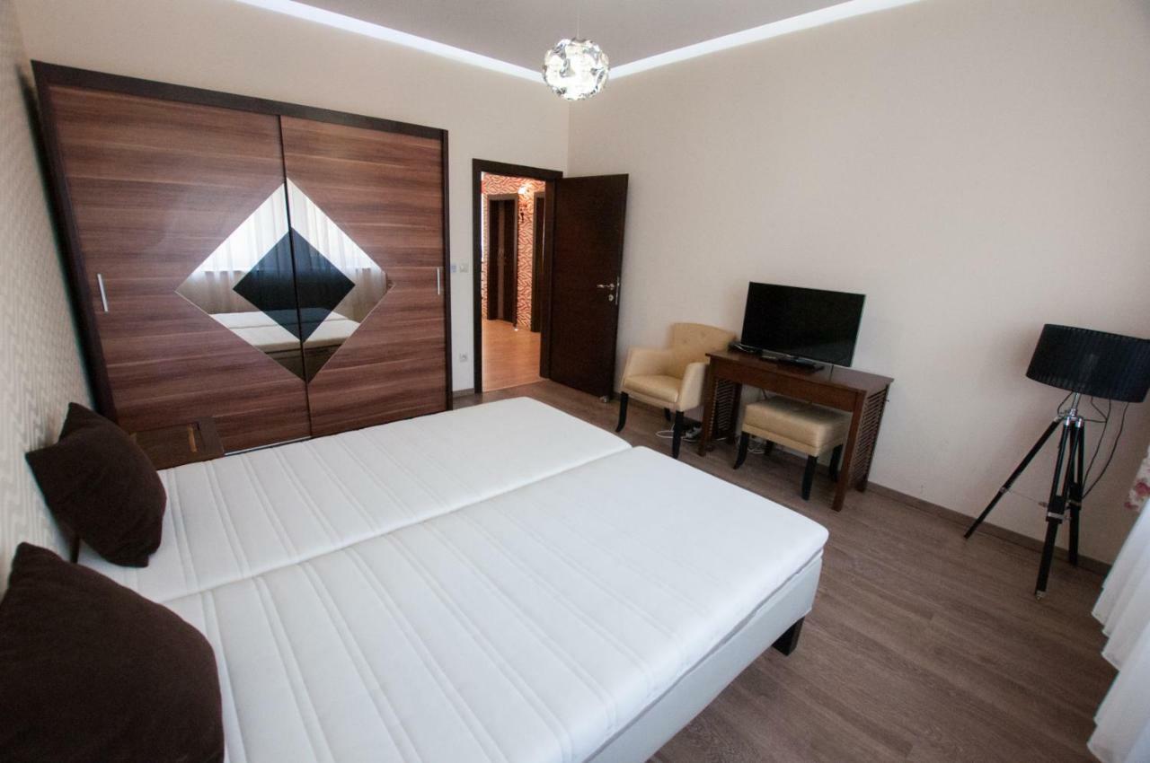 Prestige Apartment Komárno Dış mekan fotoğraf