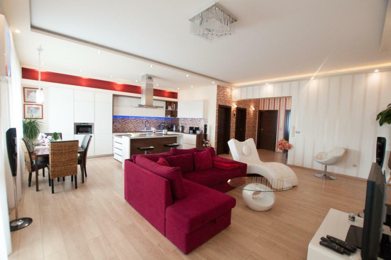 Prestige Apartment Komárno Dış mekan fotoğraf